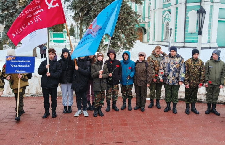Акция, посвящённая 80-летию полного освобождения Ленинграда от фашистской блокады и 81-й годовщине победы Красной Армии в Сталинградской битве.