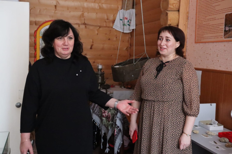 Почётные гости в школе.
